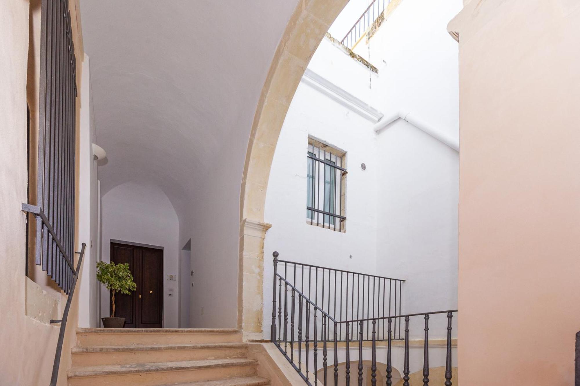 Palazzo Marini B&B Di Charme Lecce Exterior foto